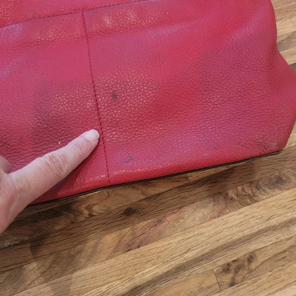 Michael Kors Bedford Tote in Red Pebbled Leather